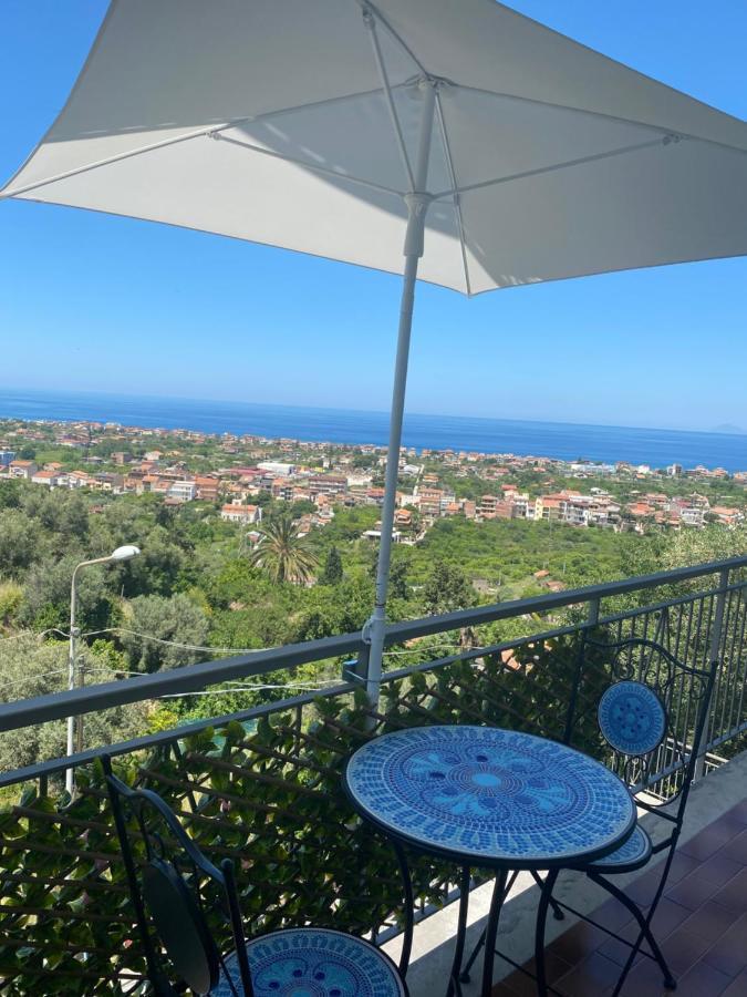 B&B Il Tramonto Capo dʼOrlando Exteriör bild